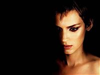 Celebrities: winona ryder