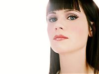 Celebrities: zooey deschanel