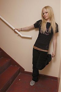 Celebrities: Avril Ramona Lavigne