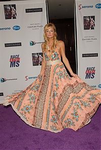 Celebrities: Paris Whitney Hilton