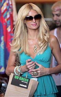 Celebrities: Paris Whitney Hilton