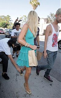 TopRq.com search results: Paris Whitney Hilton