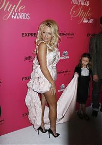 Celebrities: Pamela Denise Anderson