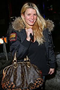 TopRq.com search results: jessica simpson