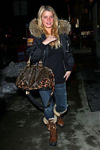 TopRq.com search results: jessica simpson