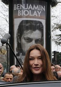 TopRq.com search results: Carla Bruni-Sarkozy