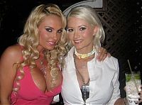 Celebrities: Nicole Coco Austin