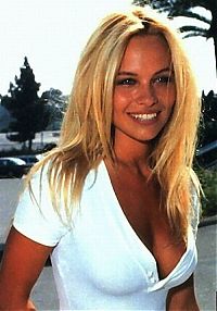 Celebrities: Pamela Denise Anderson