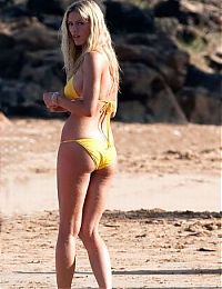 Celebrities: brooklyn decker