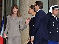 TopRq.com search results: Carla Bruni-Sarkozy