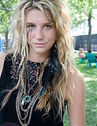 Celebrities: Kesha Rose Sebert