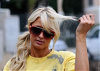 Celebrities: Paris Whitney Hilton