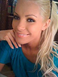 Celebrities: crystal harris