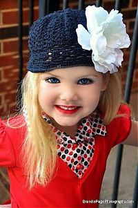 Celebrities: Eden Alexxa Wood, 5-year girl, United States