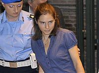 Celebrities: Amanda Knox