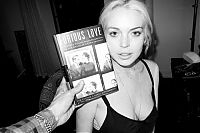 Celebrities: Lindsay Lohan