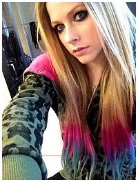 Celebrities: Avril Ramona Lavigne