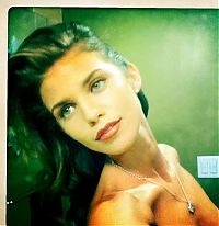 TopRq.com search results: AnnaLynne McCord