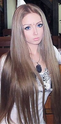 Celebrities: Valeria Lukyanova