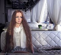 Celebrities: Valeria Lukyanova