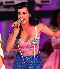 Celebrities: Katy Perry, Katheryn Elizabeth Hudson