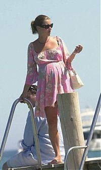 Celebrities: Kate Moss