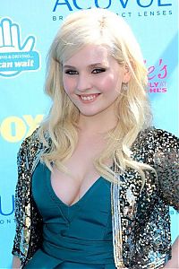 Celebrities: Abigail Kathleen Breslin