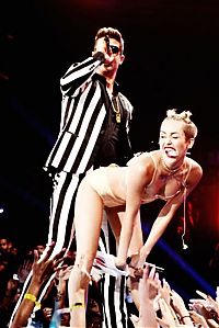 TopRq.com search results: Miley Ray Cyrus