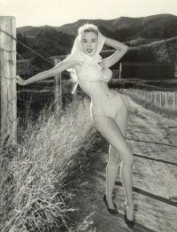 TopRq.com search results: Betty Brosmer