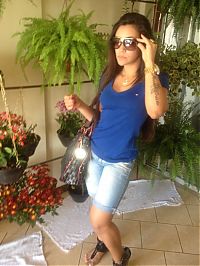 Celebrities: Tati Neves