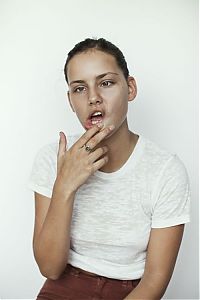 Celebrities: Moffy