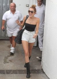 TopRq.com search results: Miley Ray Cyrus