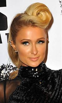 Celebrities: Paris Whitney Hilton