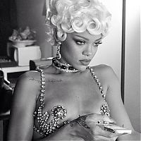 Celebrities: Robyn Rihanna Fenty