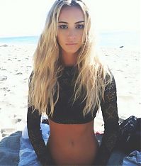 Celebrities: Bryana Holly