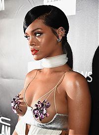 TopRq.com search results: Robyn Rihanna Fenty