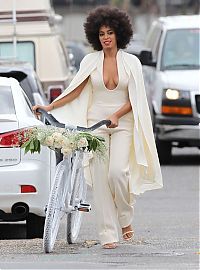 Celebrities: Solange Piaget Knowles