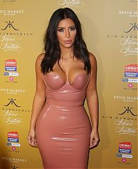 Celebrities: Kim Kardashian