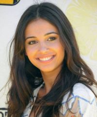 Celebrities: Naomi Scott