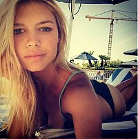 Celebrities: Kelly Rohrbach