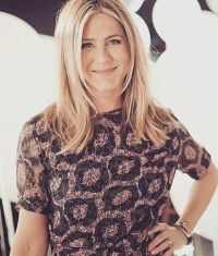 Celebrities: Jennifer Joanna Aniston