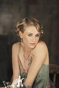 Celebrities: Naomi Ellen Watts