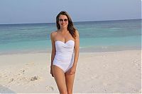 TopRq.com search results: Elizabeth Hurley