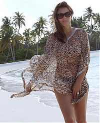 TopRq.com search results: Elizabeth Hurley