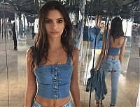 Celebrities: Emily Ratajkowski