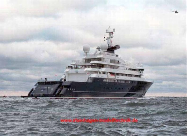 200 million dollars yacht in the worlld which belongs to one of the founders of Microsoft, Paul Allen