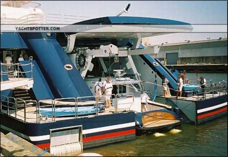 200 million dollars yacht in the worlld which belongs to one of the founders of Microsoft, Paul Allen