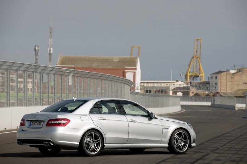 Mercedes Benz E63 AMG 2009