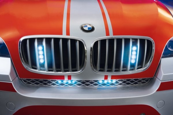 BMW X6 emergency vehicle