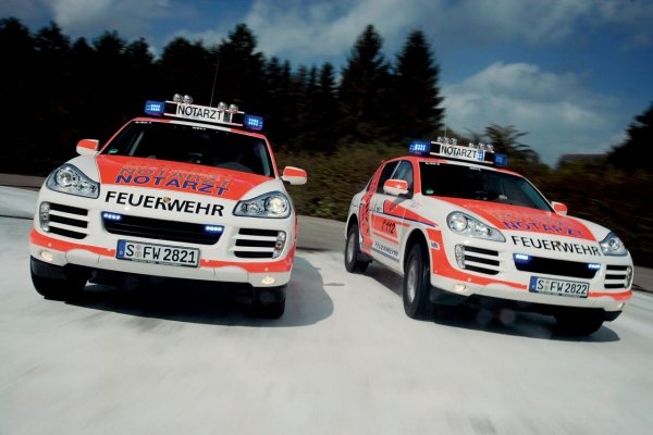BMW X6 emergency vehicle